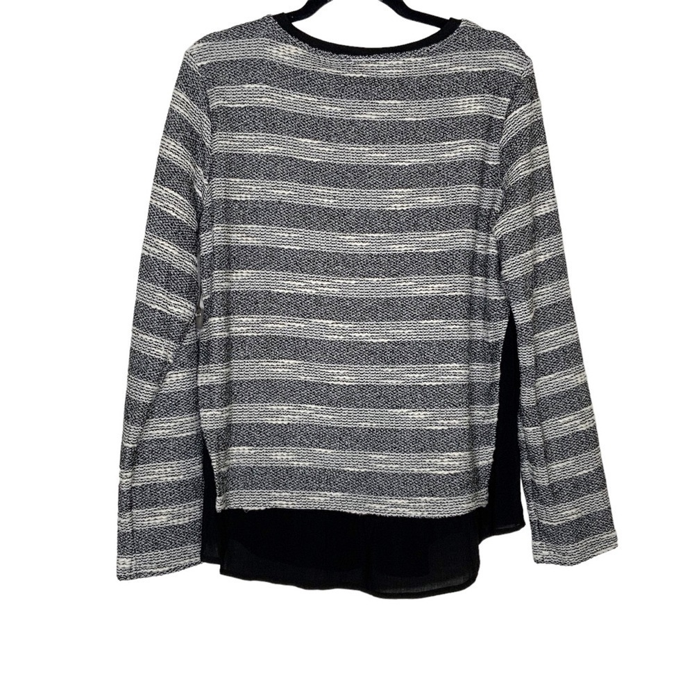 Vince Camuto grey and black stripe sweater top. Size L - Picture 2 of 7